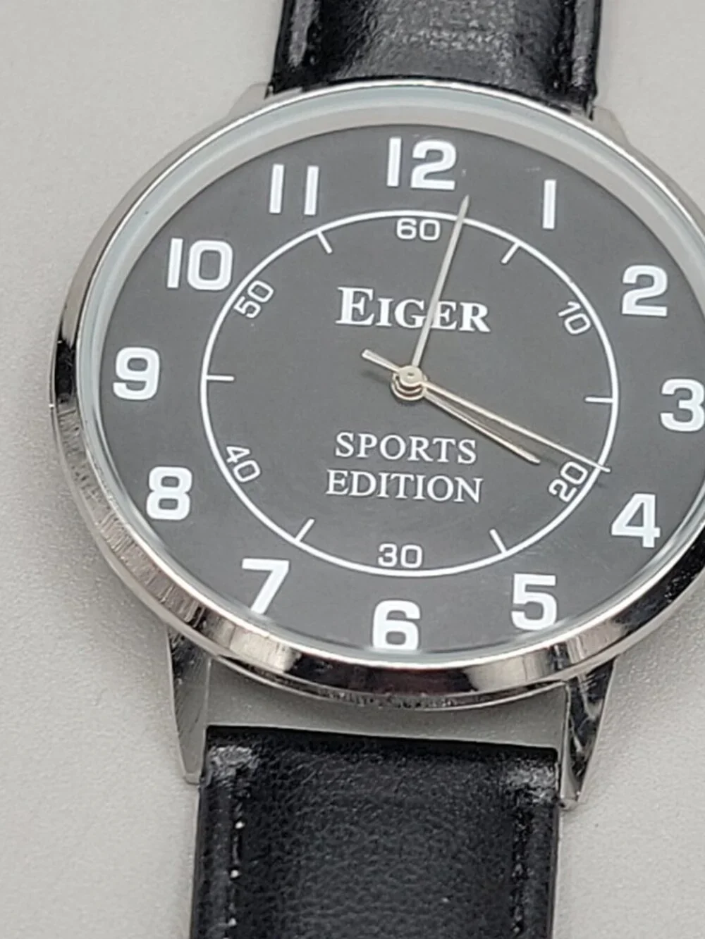 Eiger Mens Watch Sports Edition Quartz  Large 41mm Dial 8.5